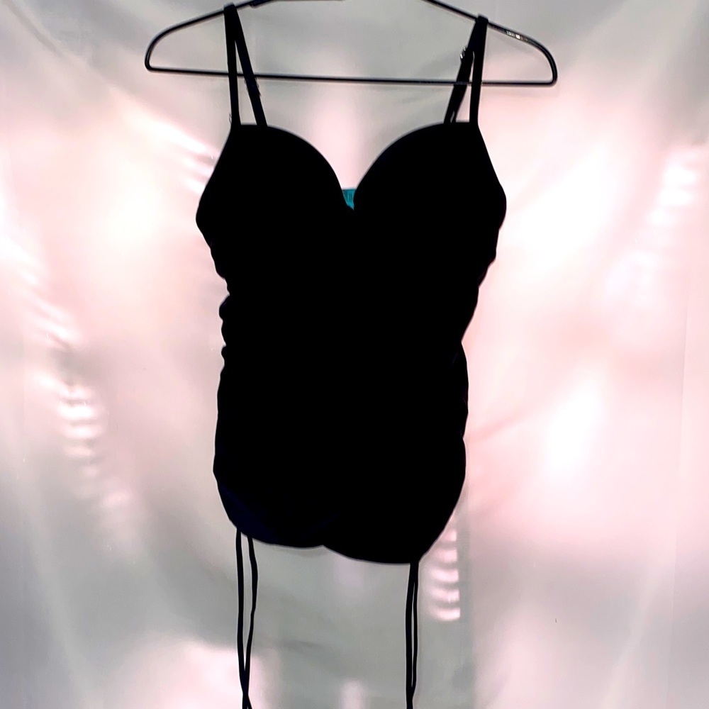 ASSETS BY SPANX WO SIZE SMALL SWIMSUIT TOP ONLY BLACK DRAWSTRING SIDES UNDERWIRE